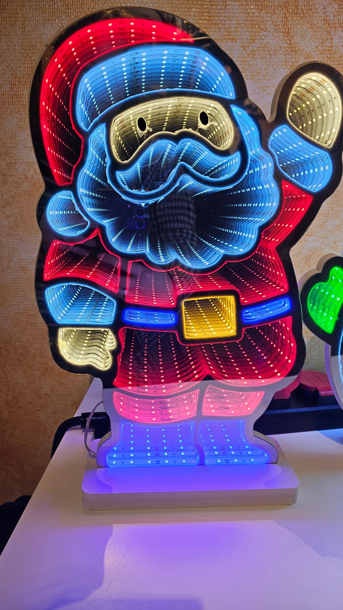 LED Infinity Mirror Weihnachtsmann 25x8x40 cm - Idena